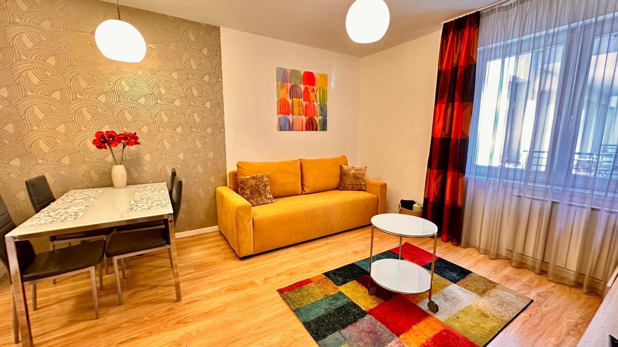 The Prince'S Neighbour Apartment Budapest With Free Garage エクステリア 写真