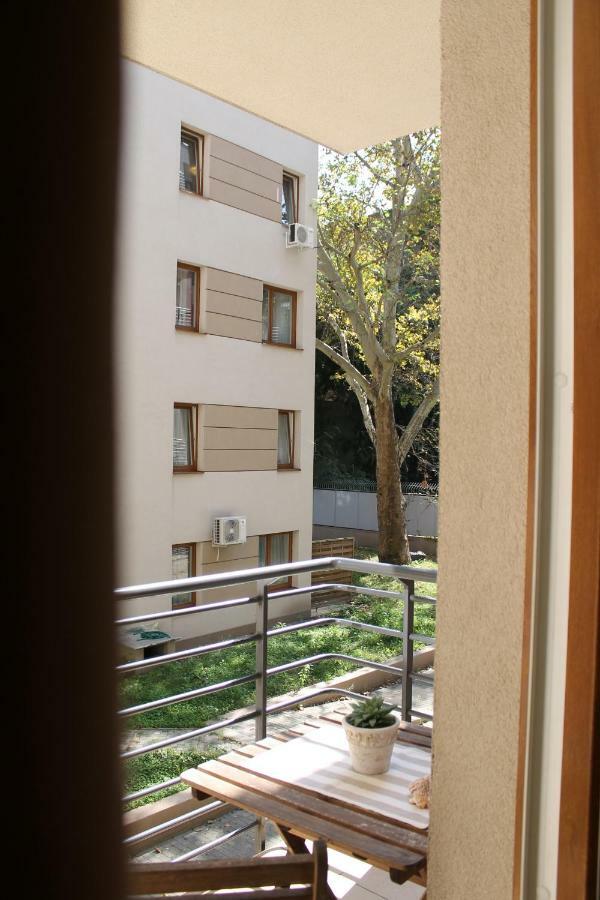 The Prince'S Neighbour Apartment Budapest With Free Garage エクステリア 写真