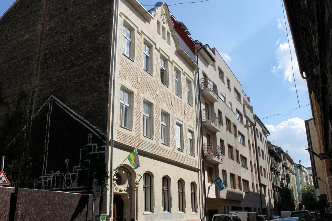 The Prince'S Neighbour Apartment Budapest With Free Garage エクステリア 写真